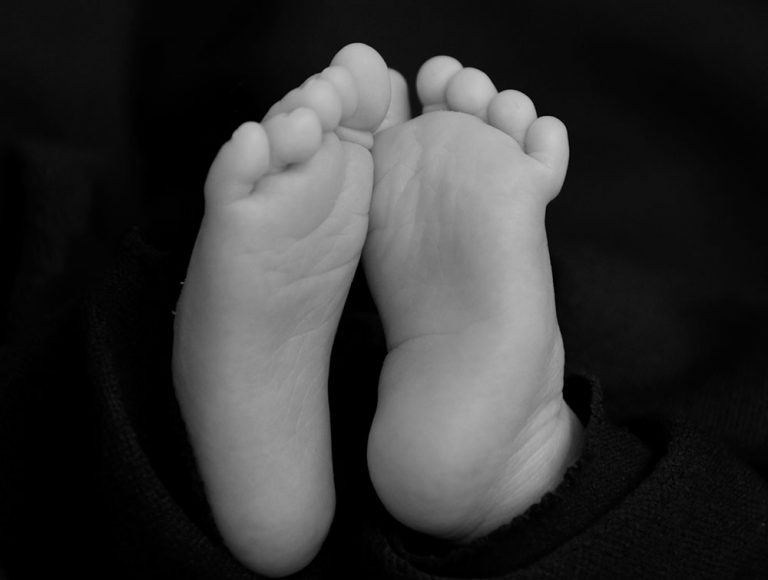 Newborn photography - Dinky Photos - Stoke on Trent